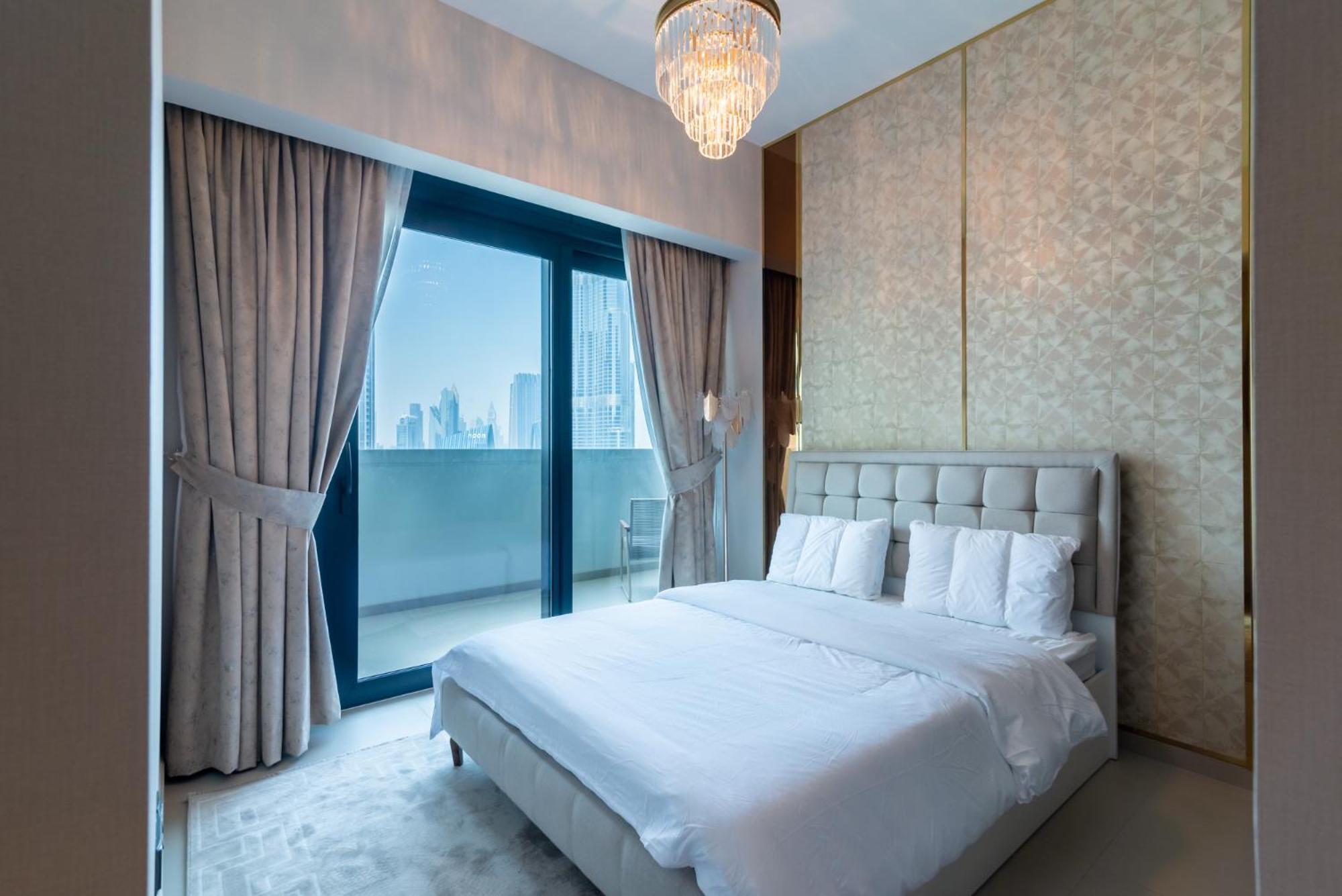 Downtown Luxury - Full Burj Khalifa View - Walking Distance To Mall Apartment *