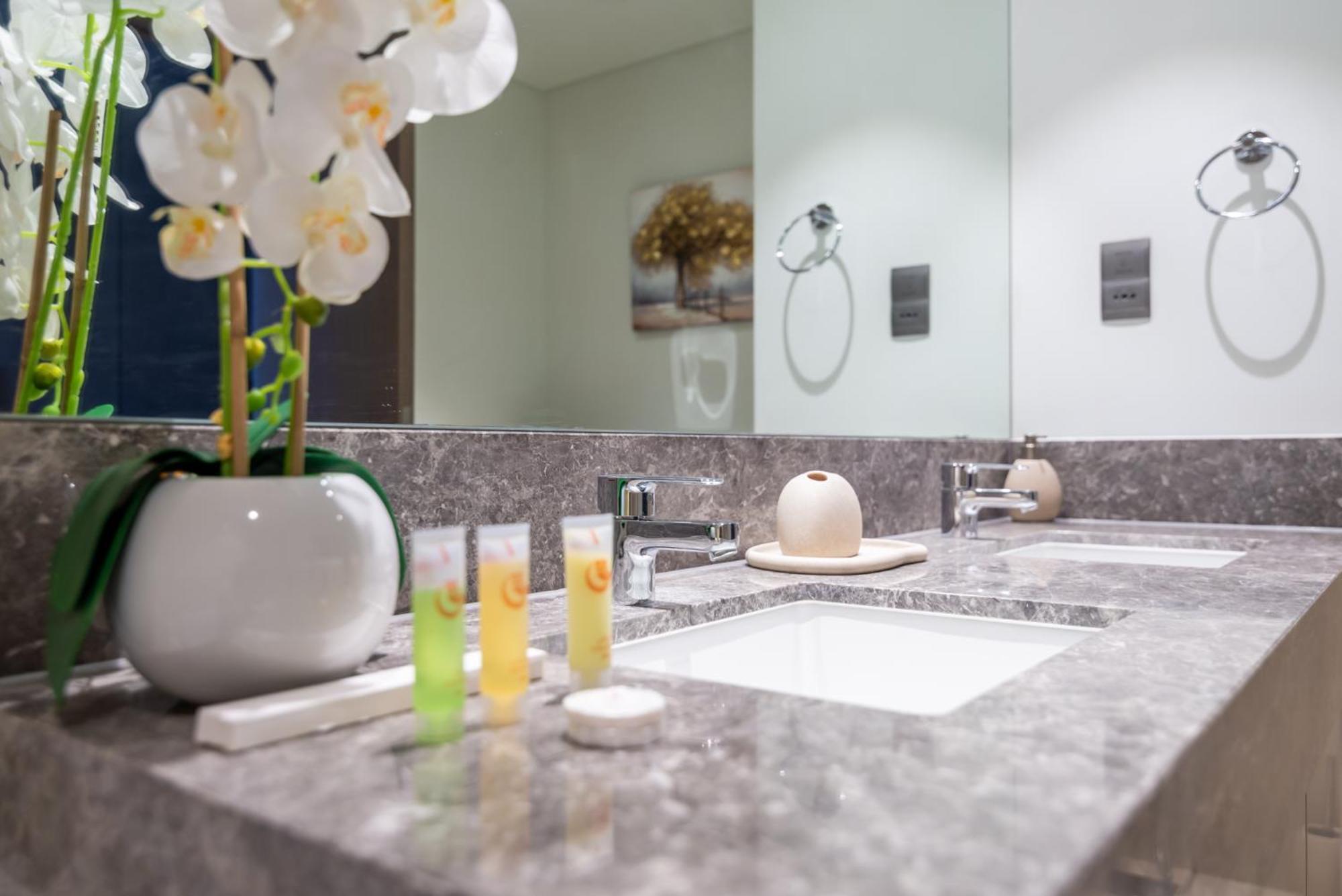 Downtown Luxury - Full Burj Khalifa View - Walking Distance To Mall Apartment