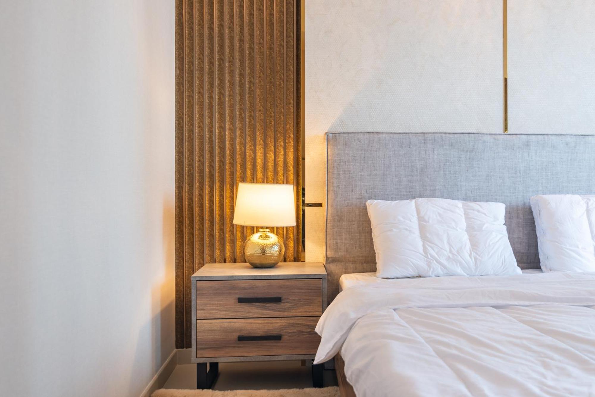 Downtown Luxury - Full Burj Khalifa View - Walking Distance To Mall Apartment *