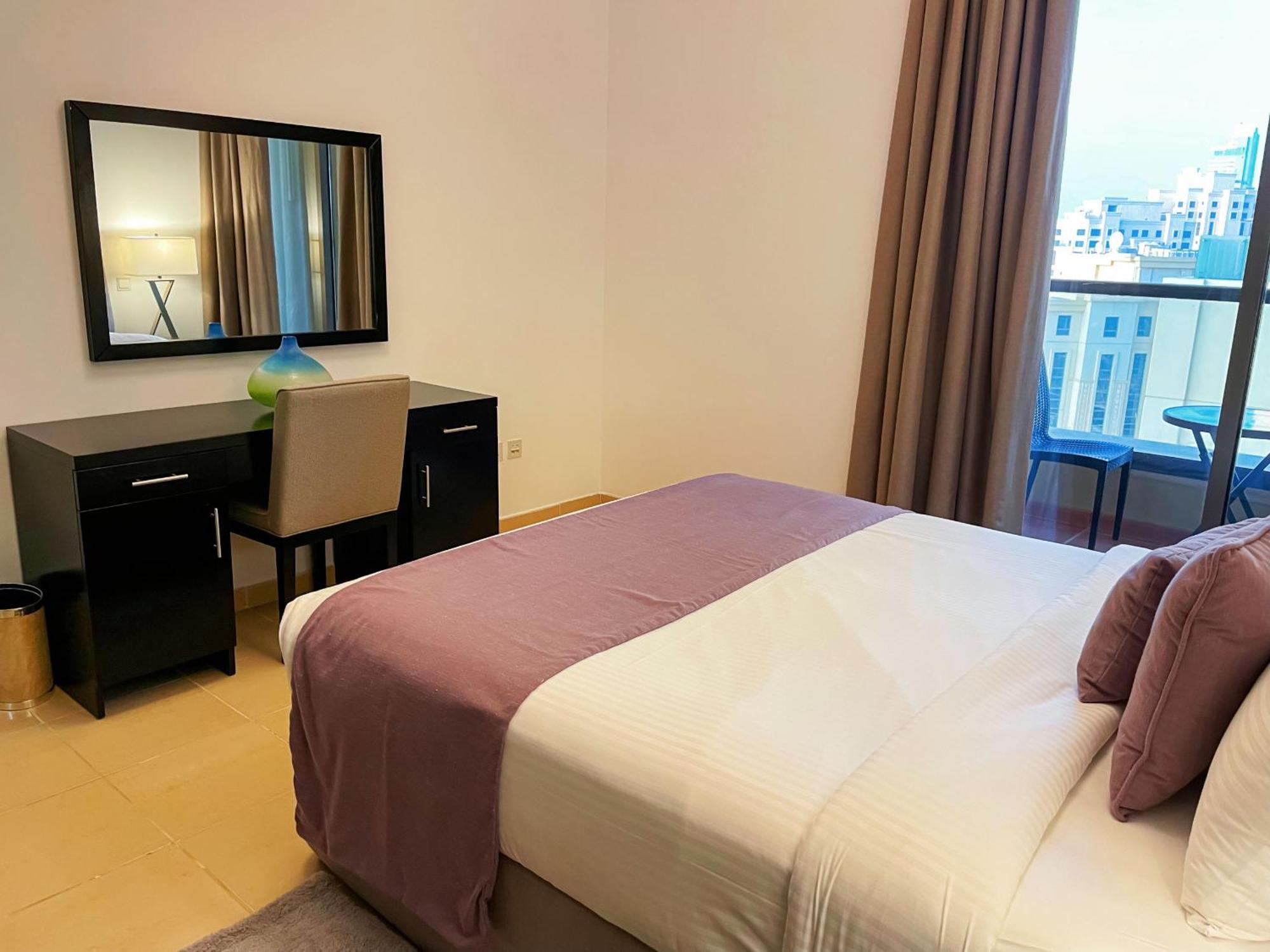 Stunning Sea And Marina View Apartment Dubai