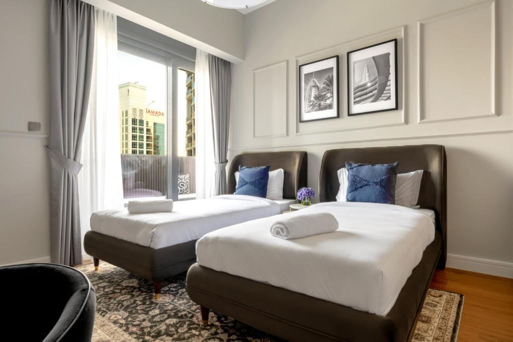 Magnificent 3 Bedroom With Stunning Burj Khalifa View Apartment
