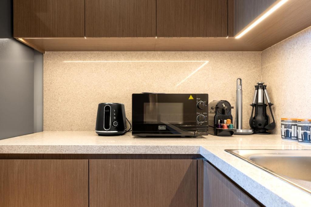 Apartment Magnificent 3 Bedroom With Stunning Burj Khalifa View *