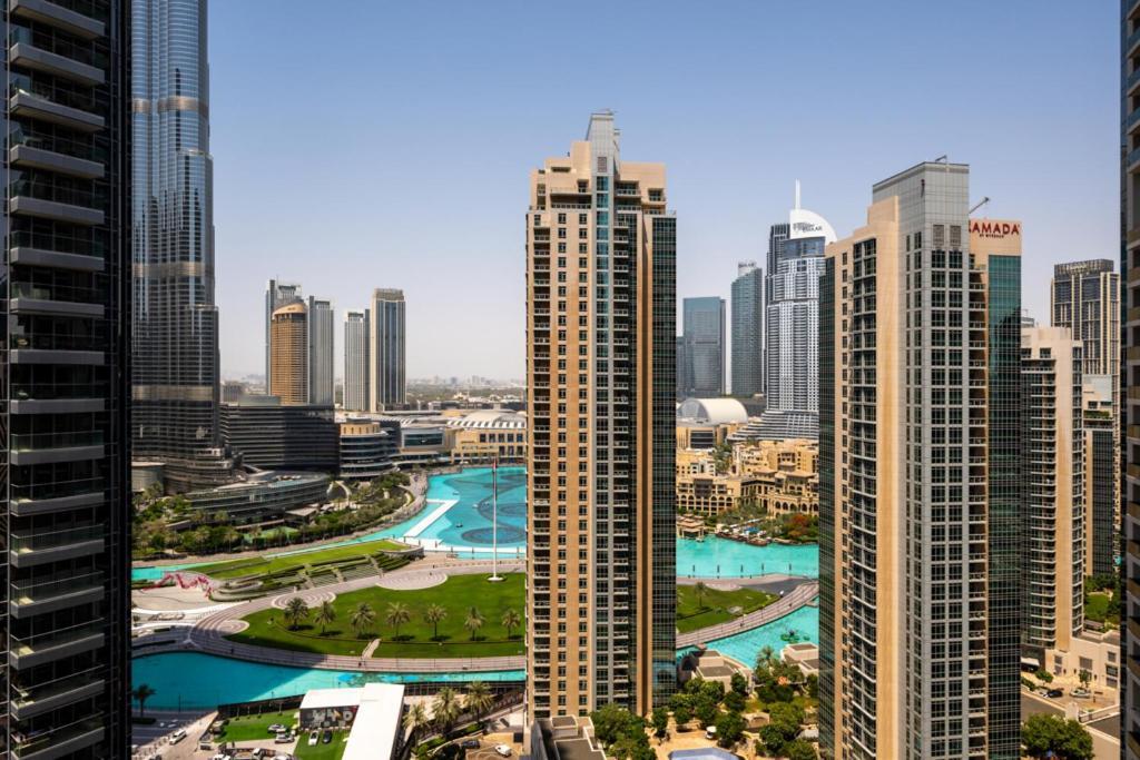 Magnificent 3 Bedroom With Stunning Burj Khalifa View Apartment Dubai