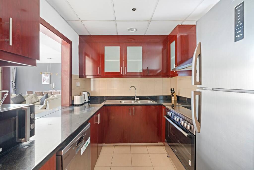 Stonetree - Access - 3br With Maids- 15th Floor