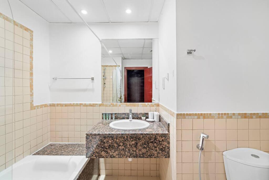 Stonetree - Access - 3br With Maids- 15th Floor