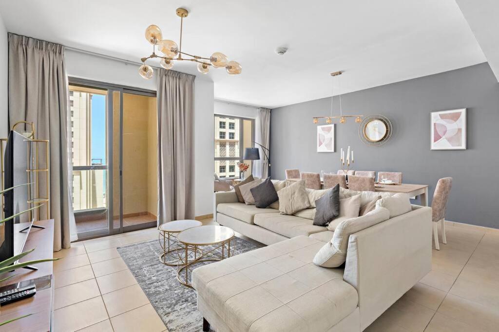 Stonetree - Access - 3br With Maids- 15th Floor Apartment