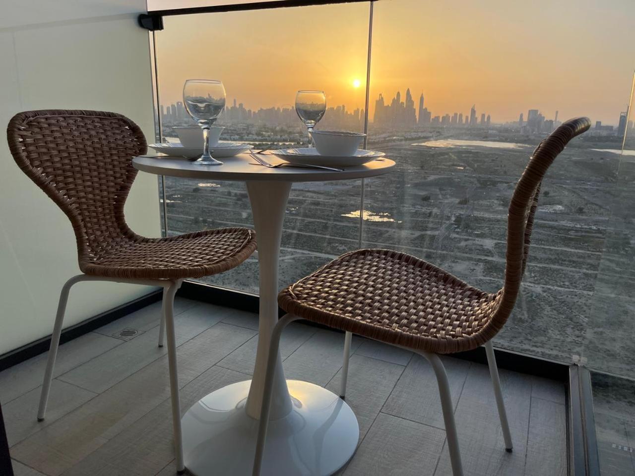 Luxury Romantic With Amazing View Apartment