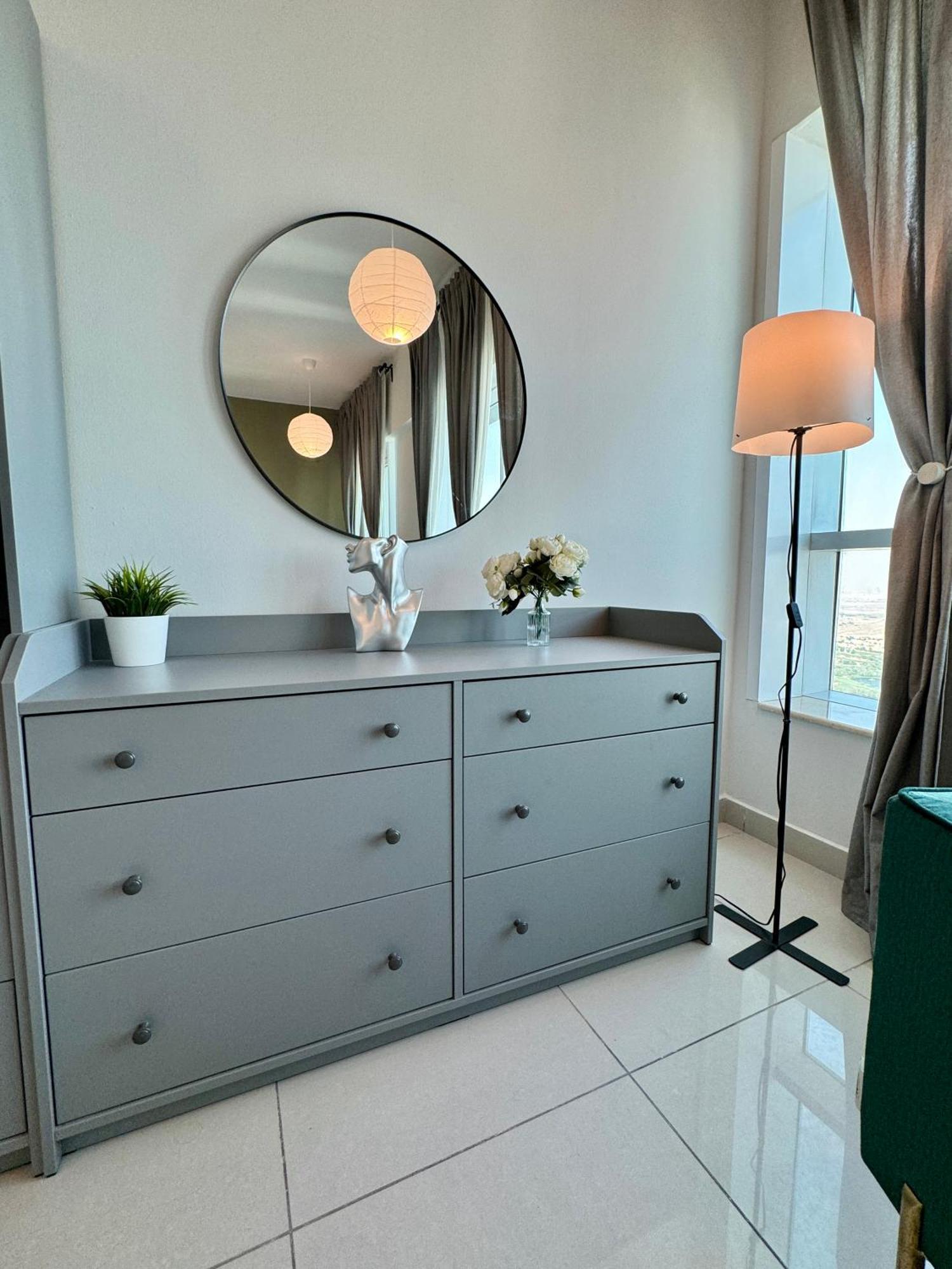 Onetree Vaction Homes-private In Shared Homestay Dubai