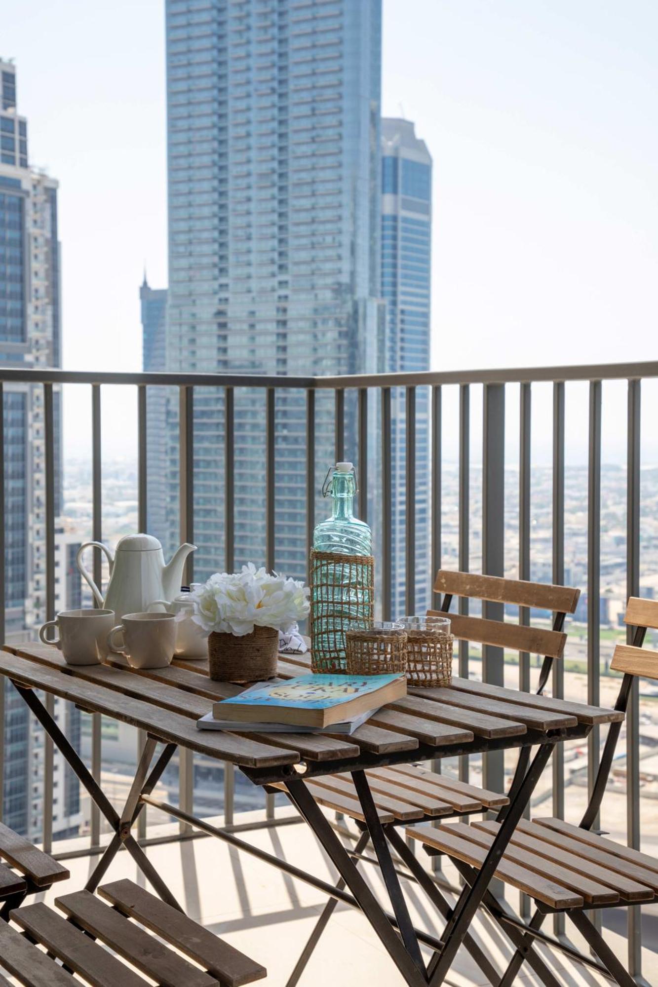 Frank Porter - Boulevard Heights Dubai