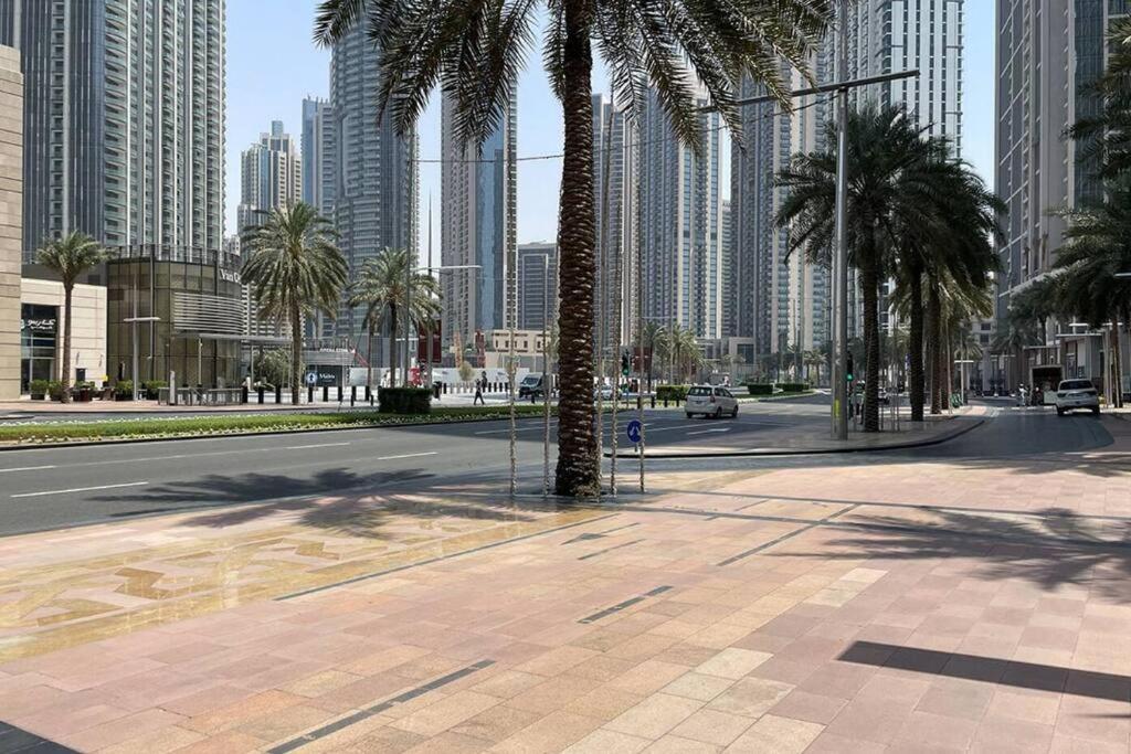 Spacious 1 Bedroom In Downtown Near Burj Khalifa *