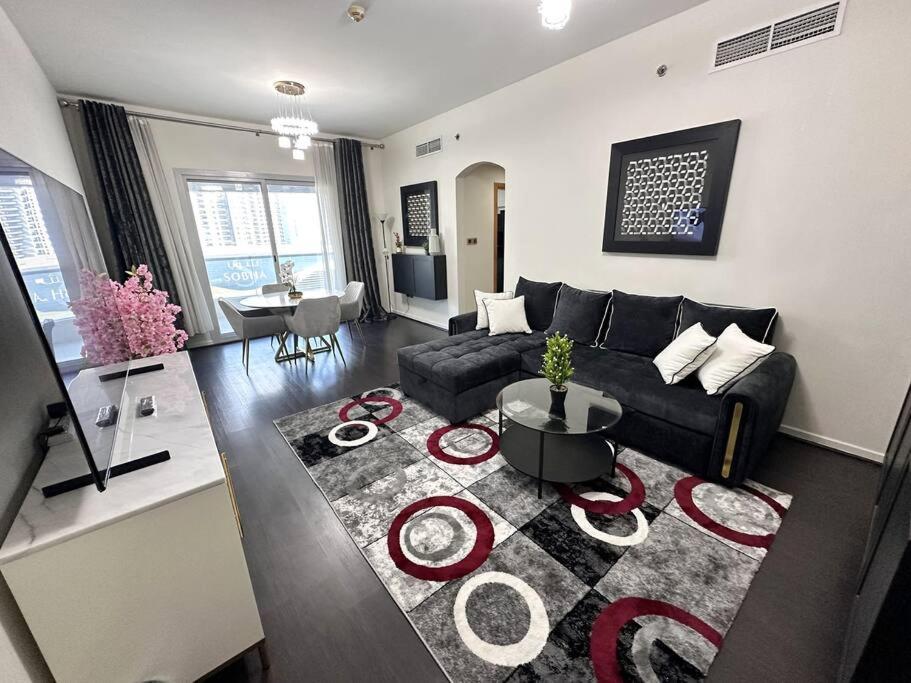 Beauty Of Marina In Our 2br Aptmnt Apartment