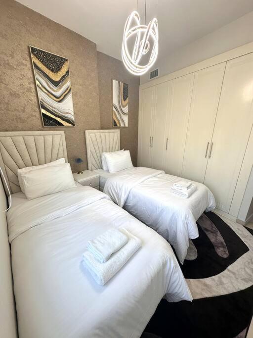 Apartment Beauty Of Marina In Our 2br Aptmnt