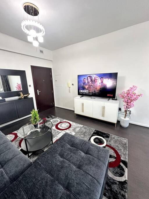 Beauty Of Marina In Our 2br Aptmnt Apartment *