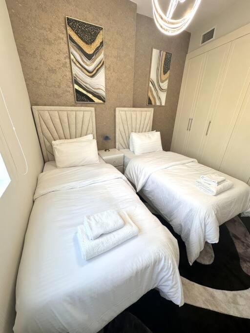 Beauty Of Marina In Our 2br Aptmnt Apartment Dubai