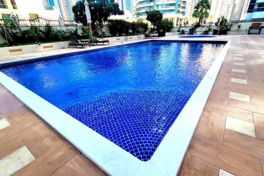 Beauty Of Marina In Our 2br Aptmnt
