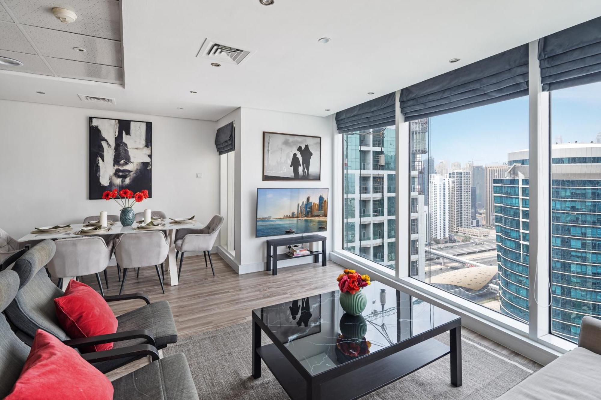 La Buena Vida: Panoramic View Near Jlt Metro Apartment *