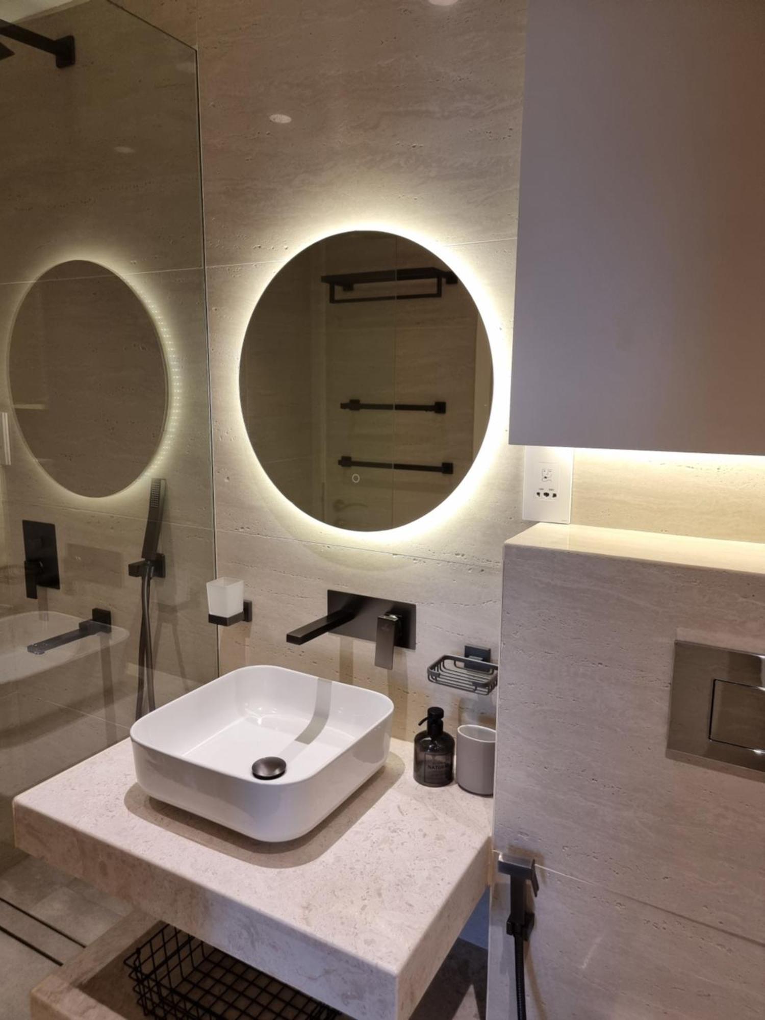 Luxury Living On The Floor Full Marina View Apartment Dubai