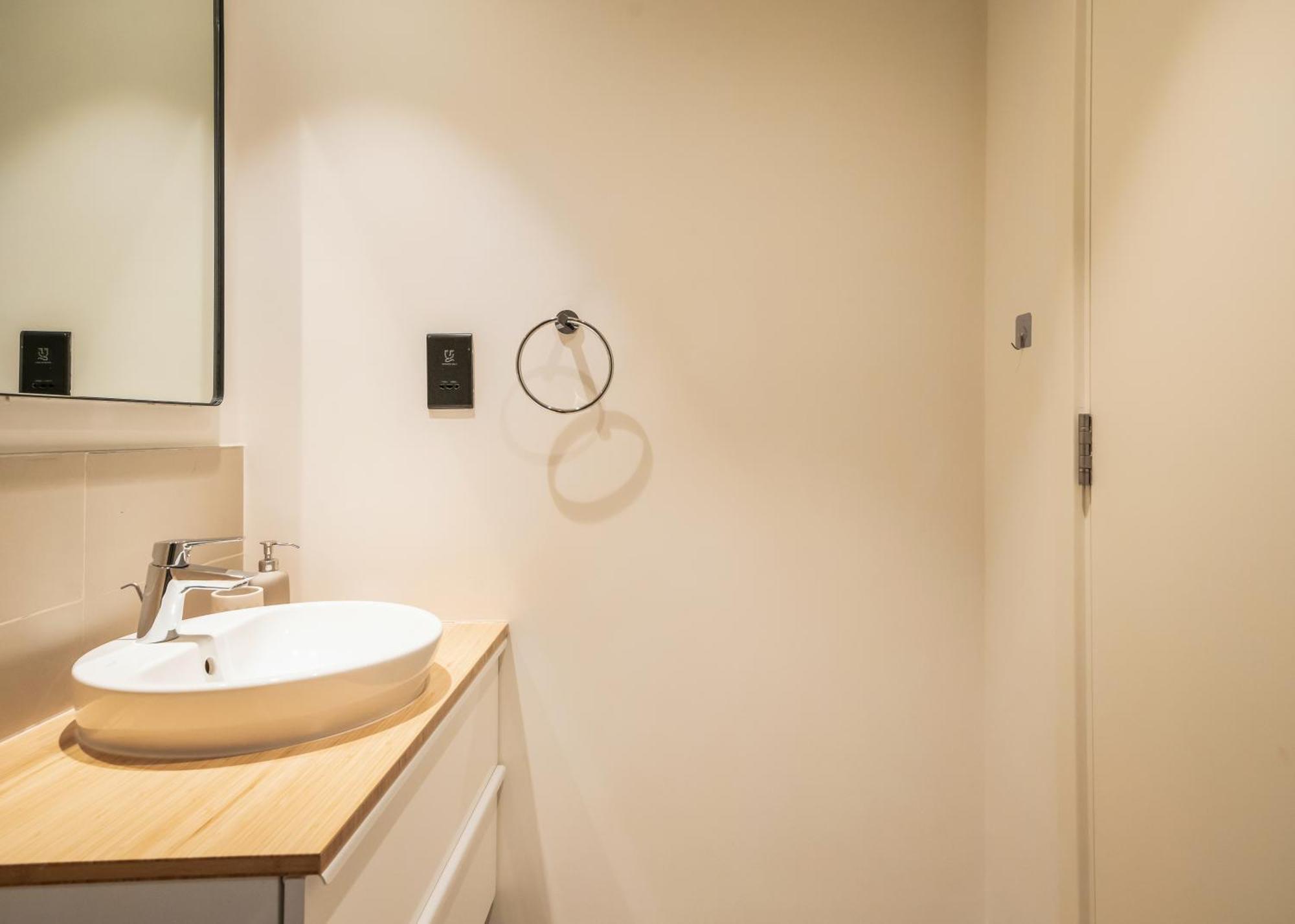 Newarabian Collective 2 Tower Hills - 2br * Dubai