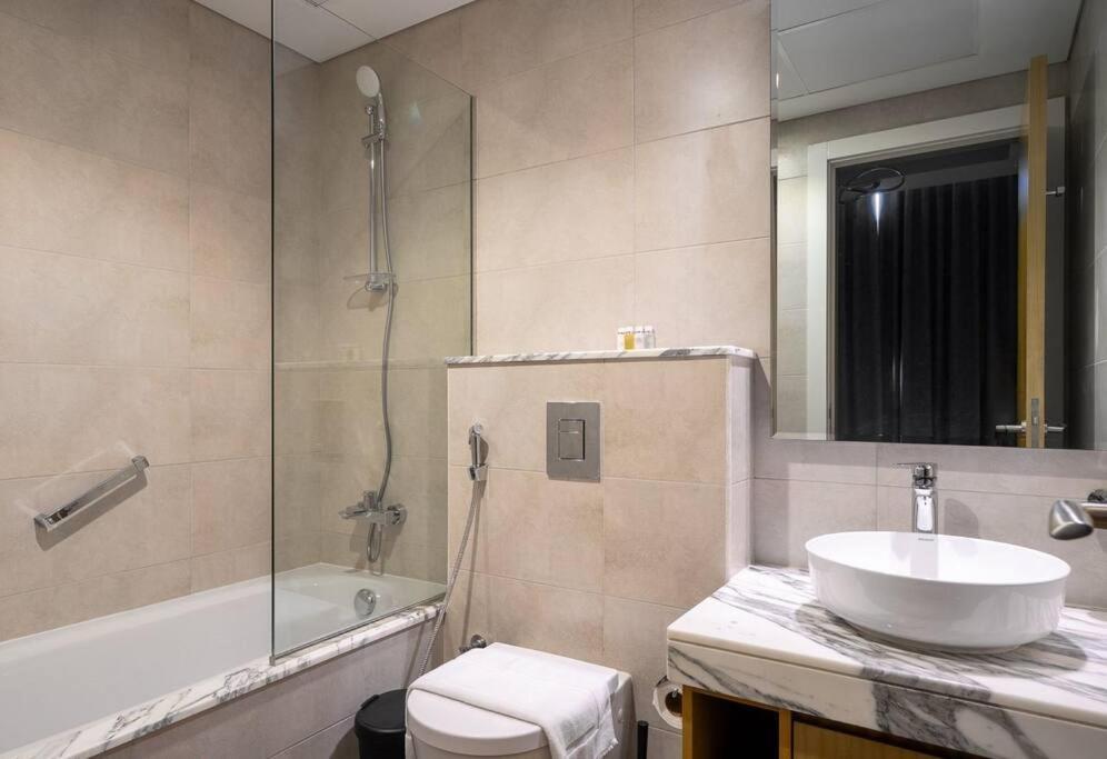 Aykon 2 Bedroom Burj View Apartment Dubai