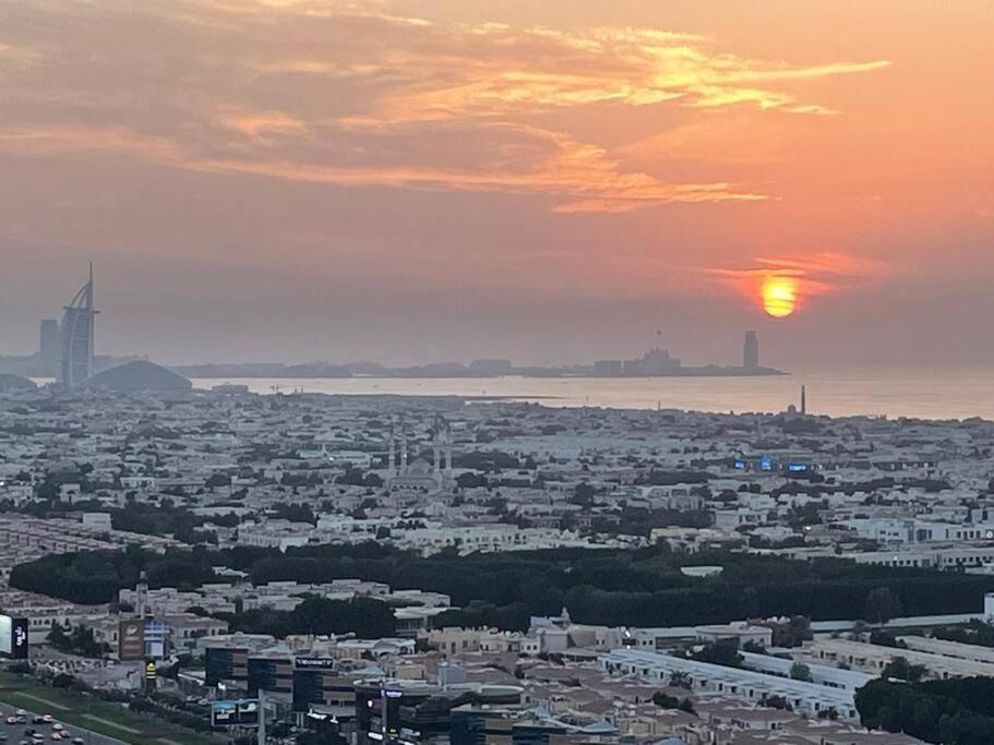 Aykon 2 Bedroom Burj View Apartment