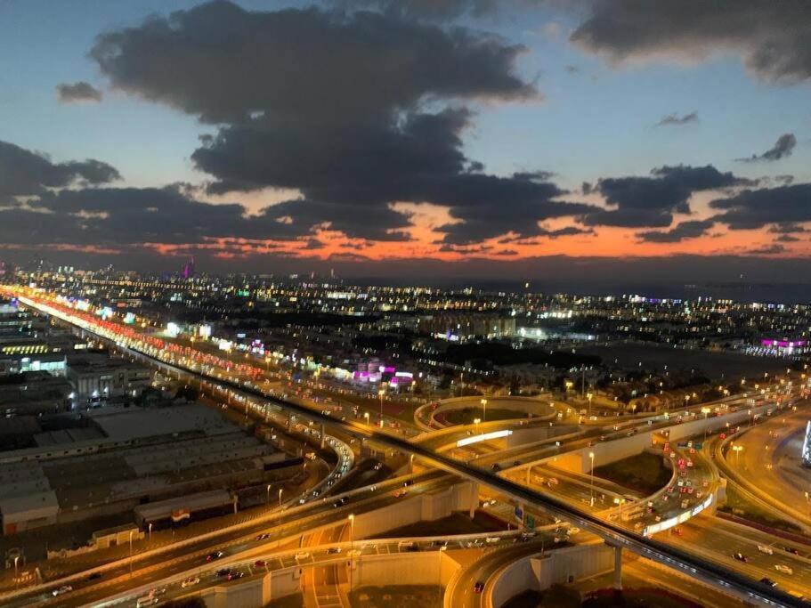 Apartment Aykon 2 Bedroom Burj View