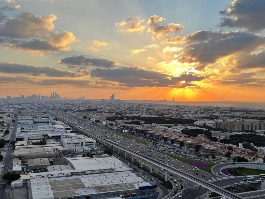 Apartment Aykon 2 Bedroom Burj View *