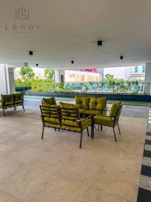 Apartment Luxe 2 Bedroom With Private Office Dubai