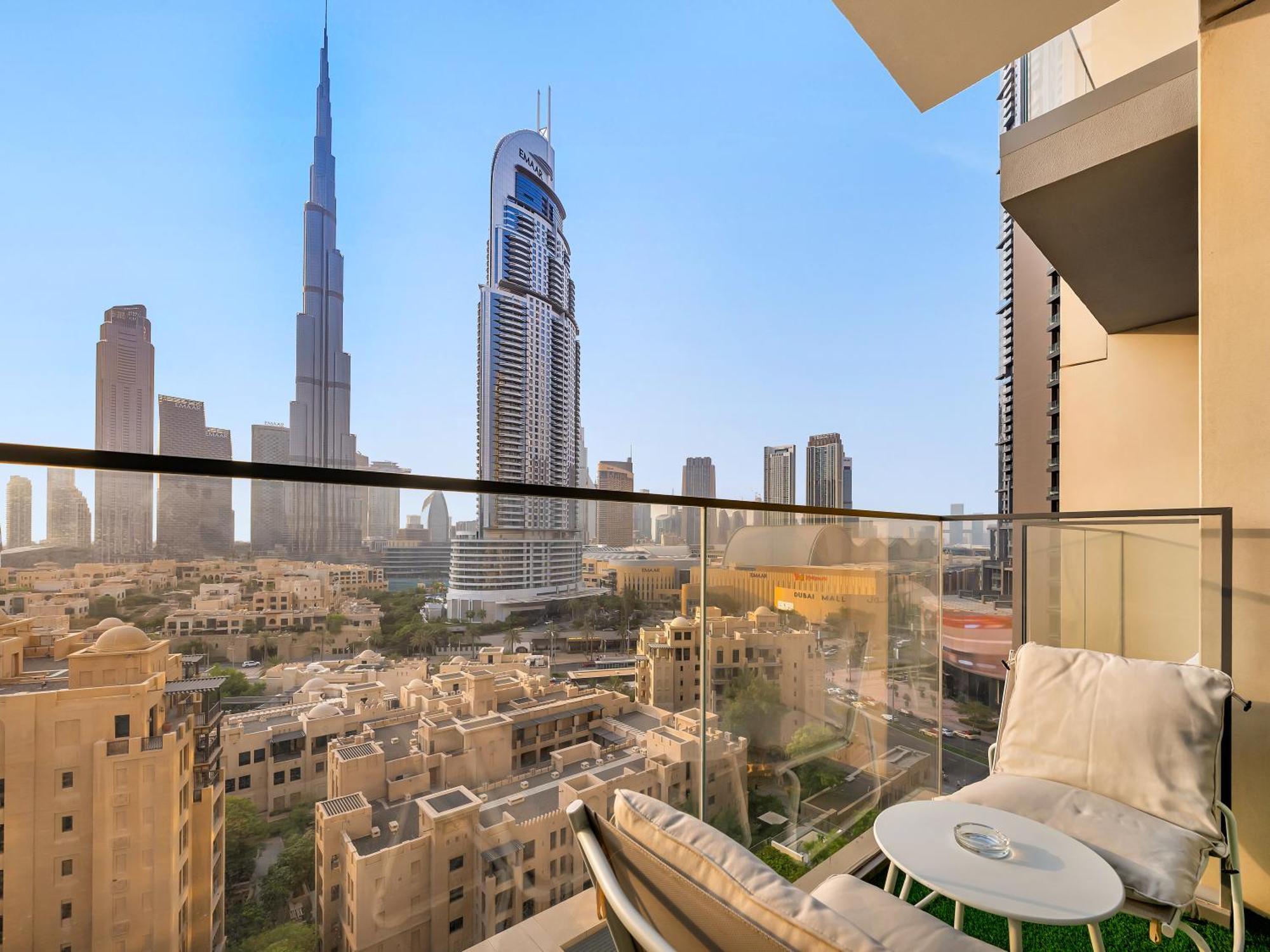 Burj Khalifa Laser Show & Fountain Show View Apartment