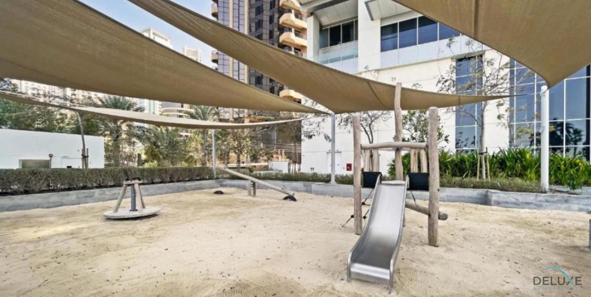 Picturesque 3br With Assistant In The One Jbr By Deluxe Homes Apartment