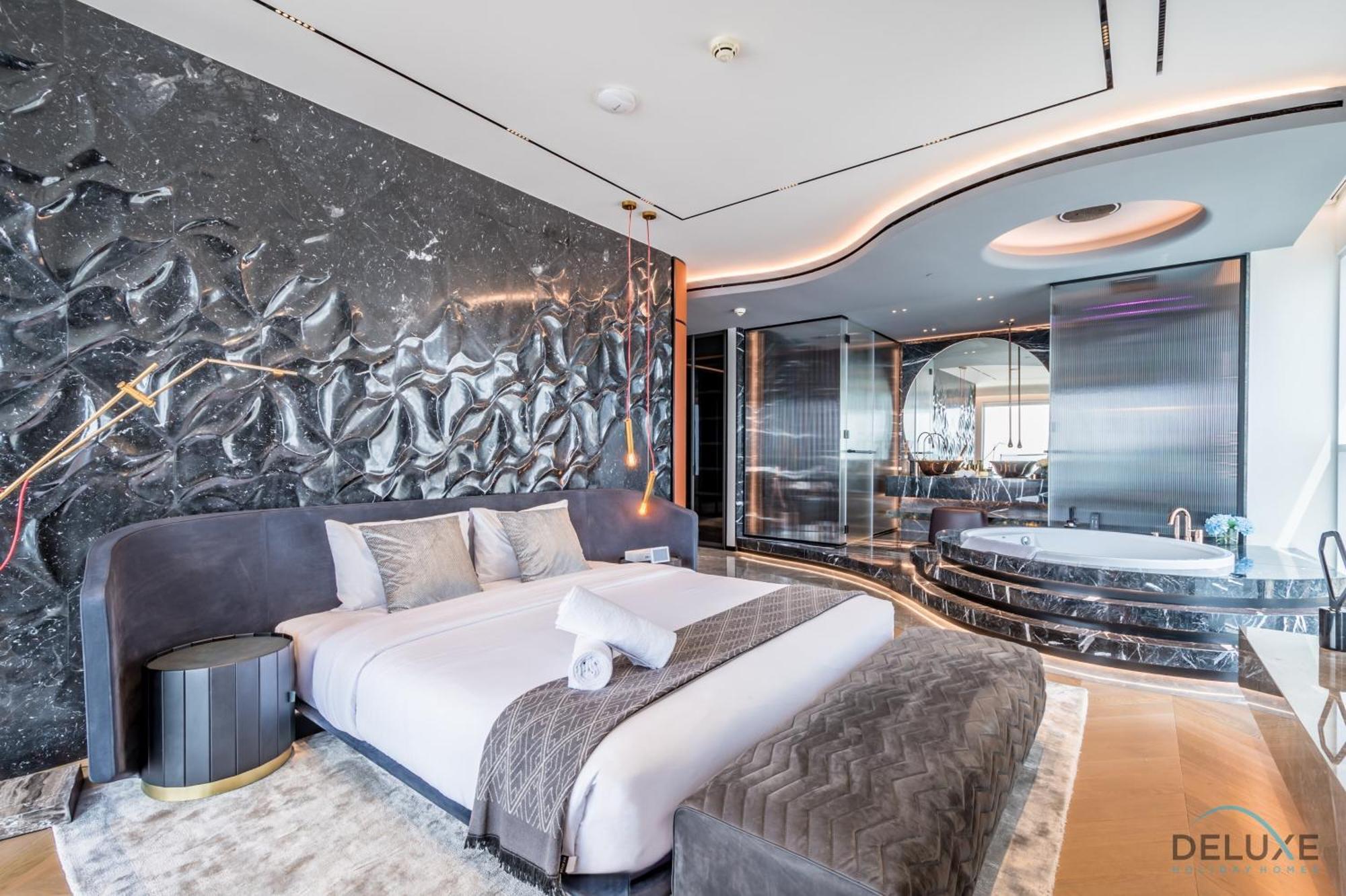 Apartment Picturesque 3br With Assistant In The One Jbr By Deluxe Homes