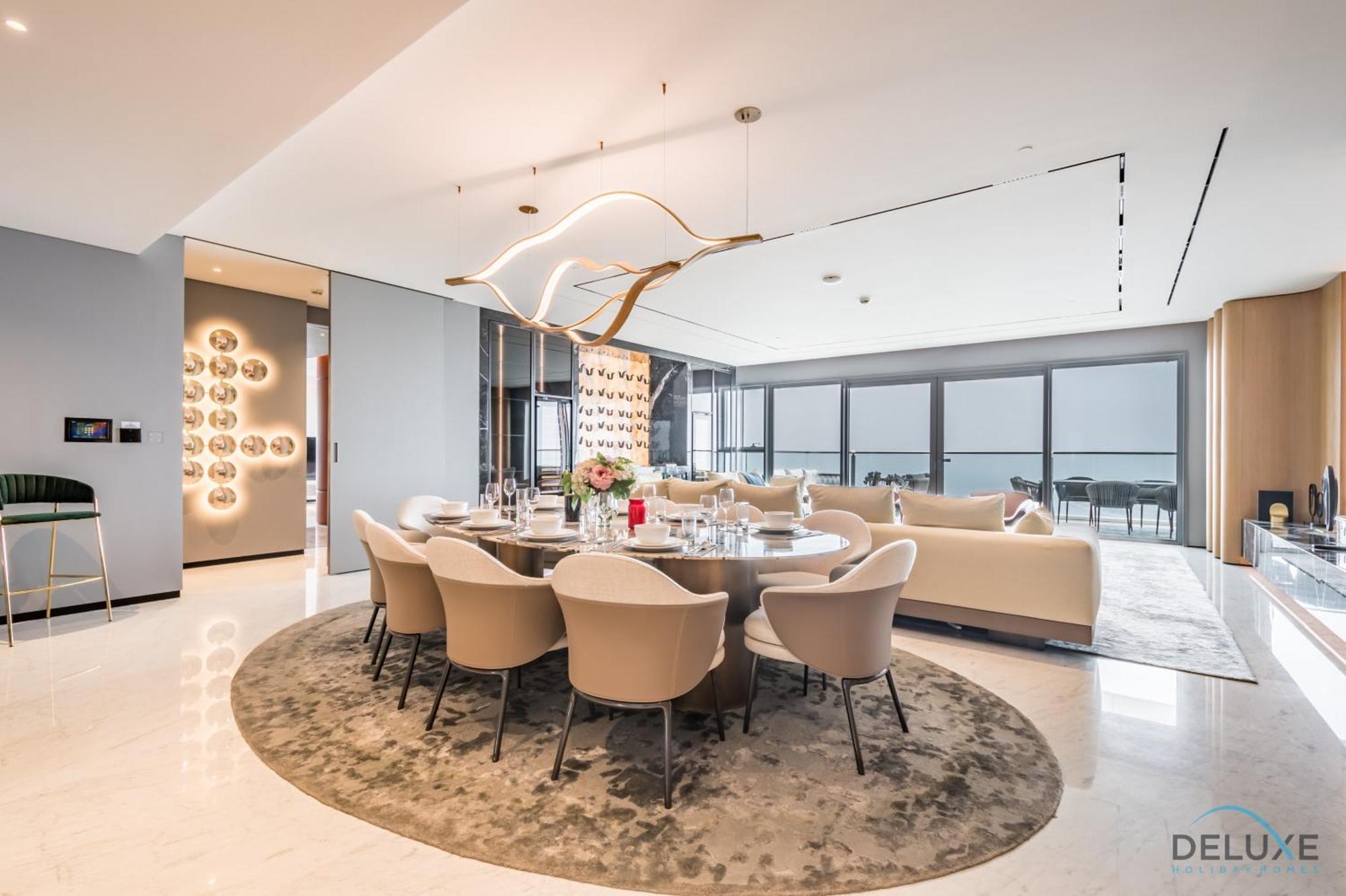 Picturesque 3br With Assistant In The One Jbr By Deluxe Homes