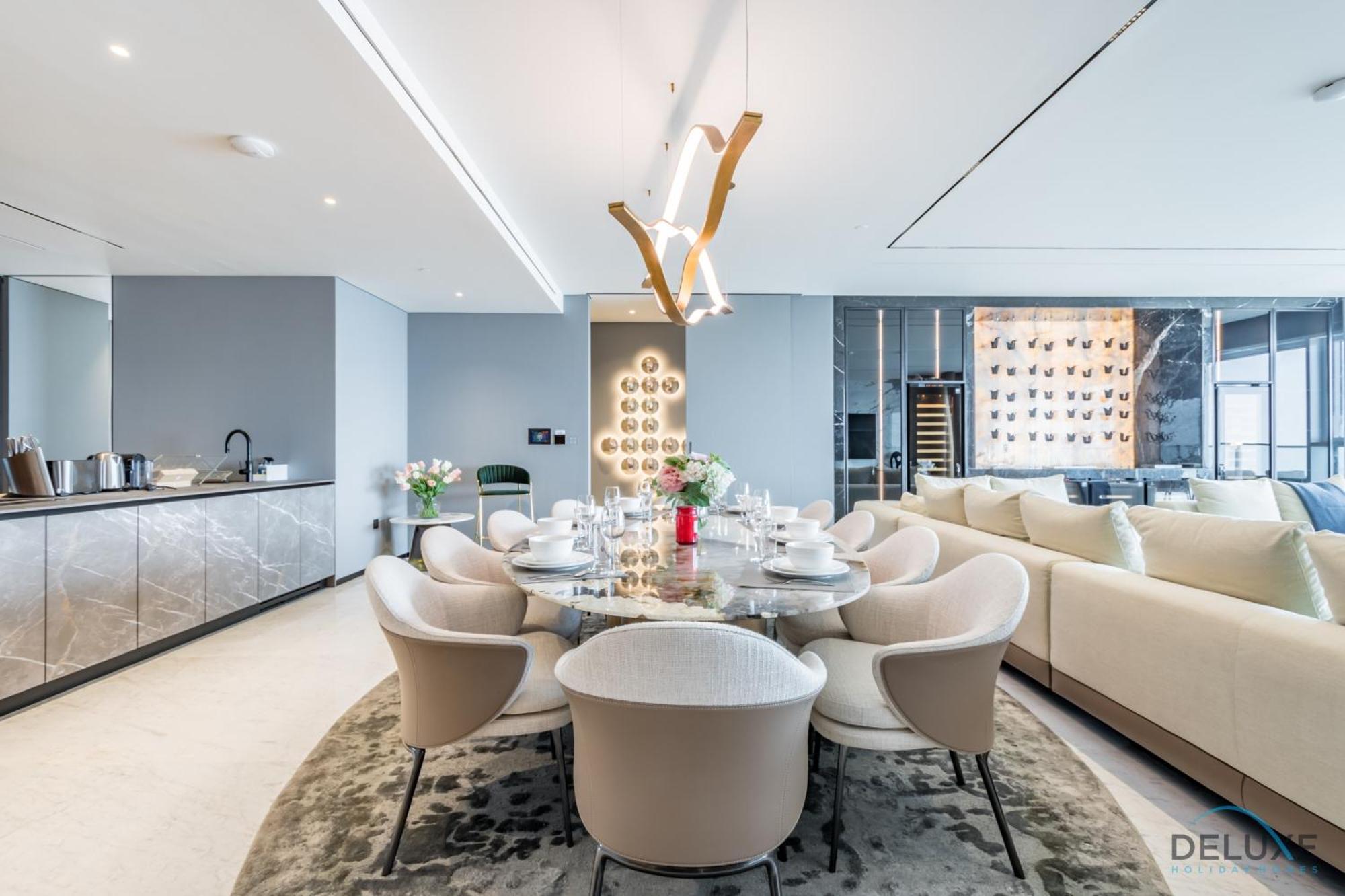 Picturesque 3br With Assistant In The One Jbr By Deluxe Homes