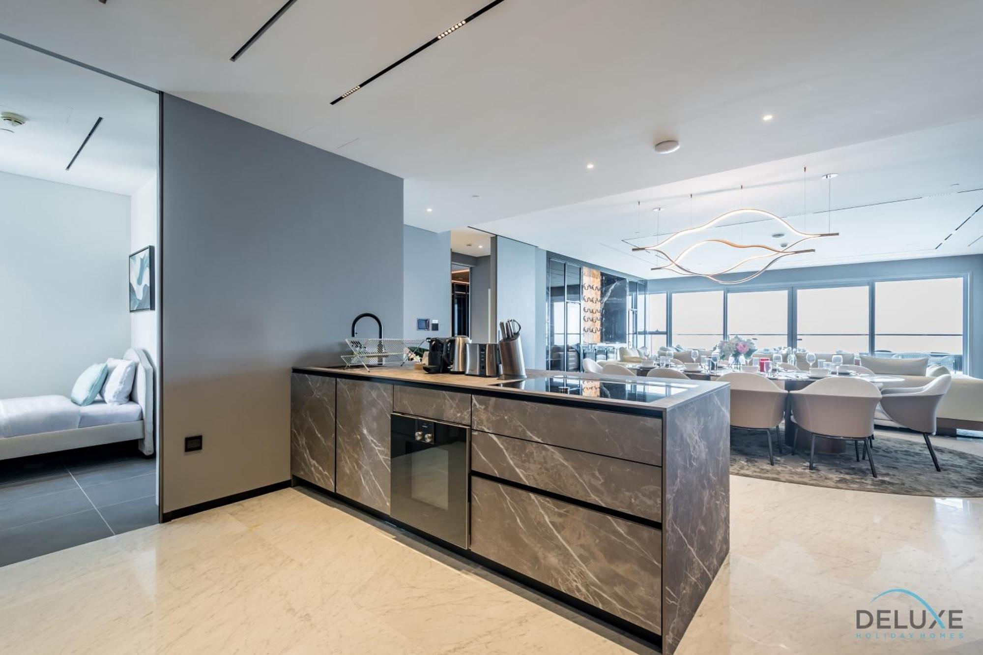 Picturesque 3br With Assistant In The One Jbr By Deluxe Homes Dubai