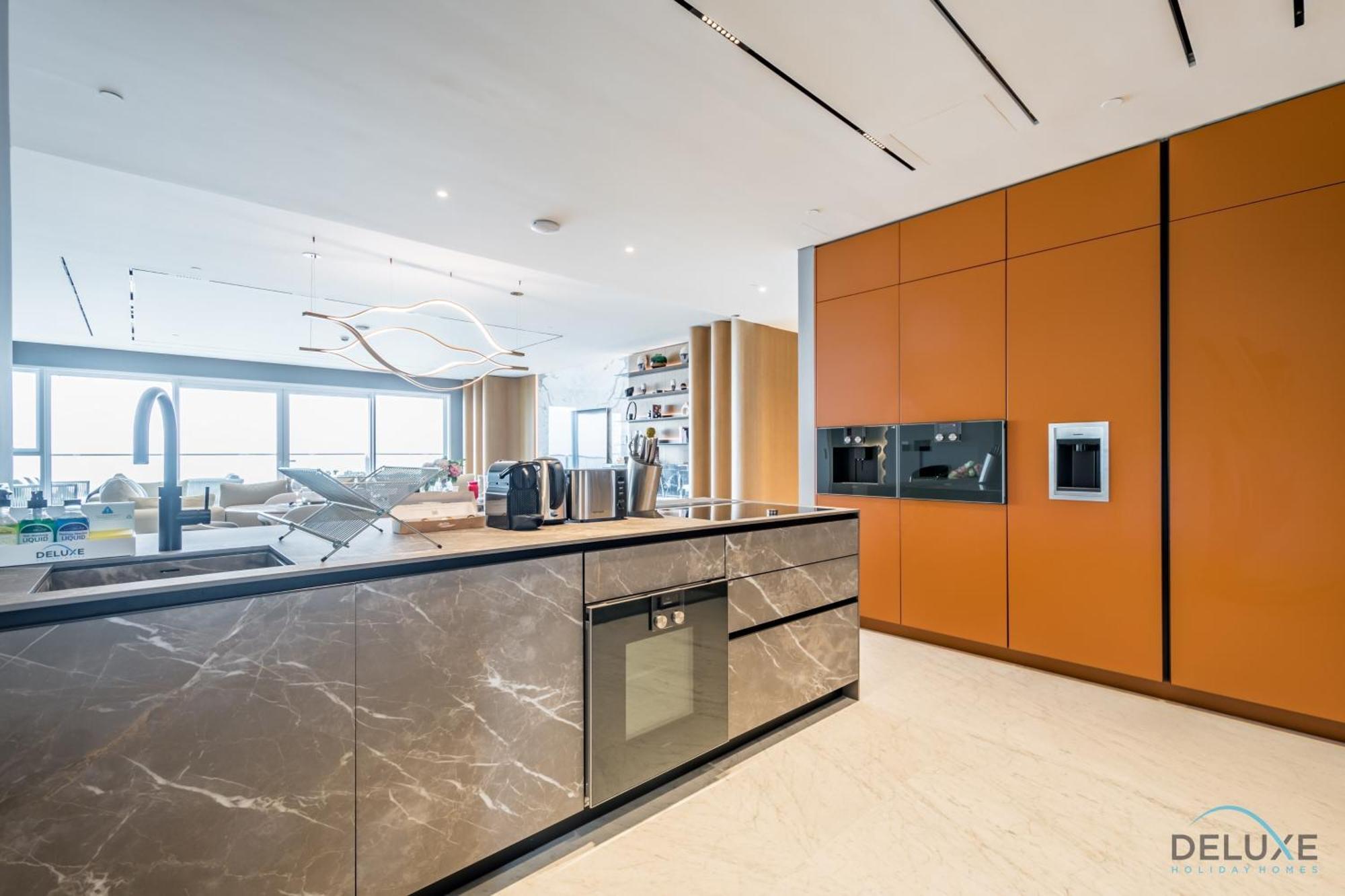 Picturesque 3br With Assistant In The One Jbr By Deluxe Homes Apartment Dubai