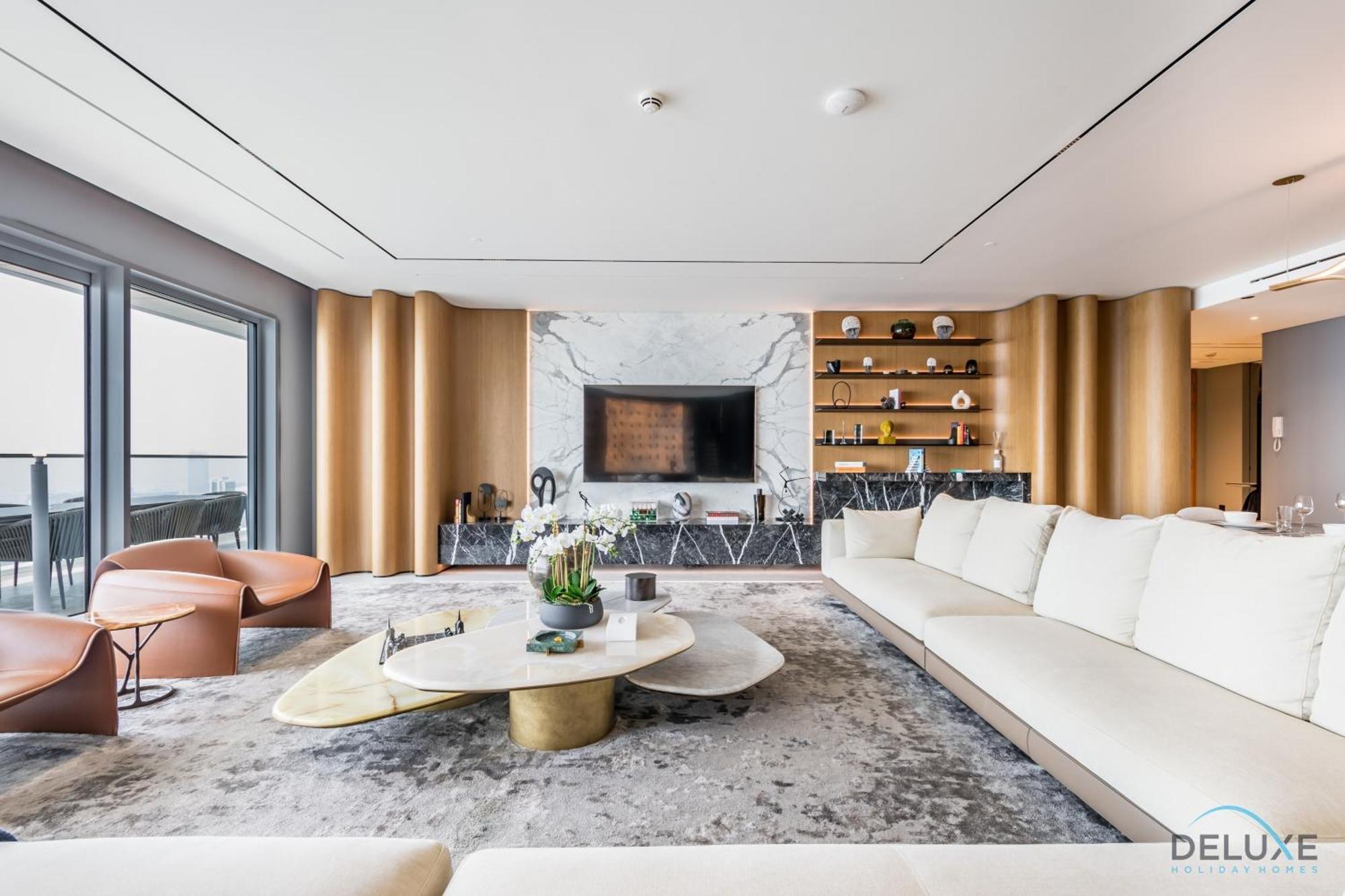 Apartment Picturesque 3br With Assistant In The One Jbr By Deluxe Homes