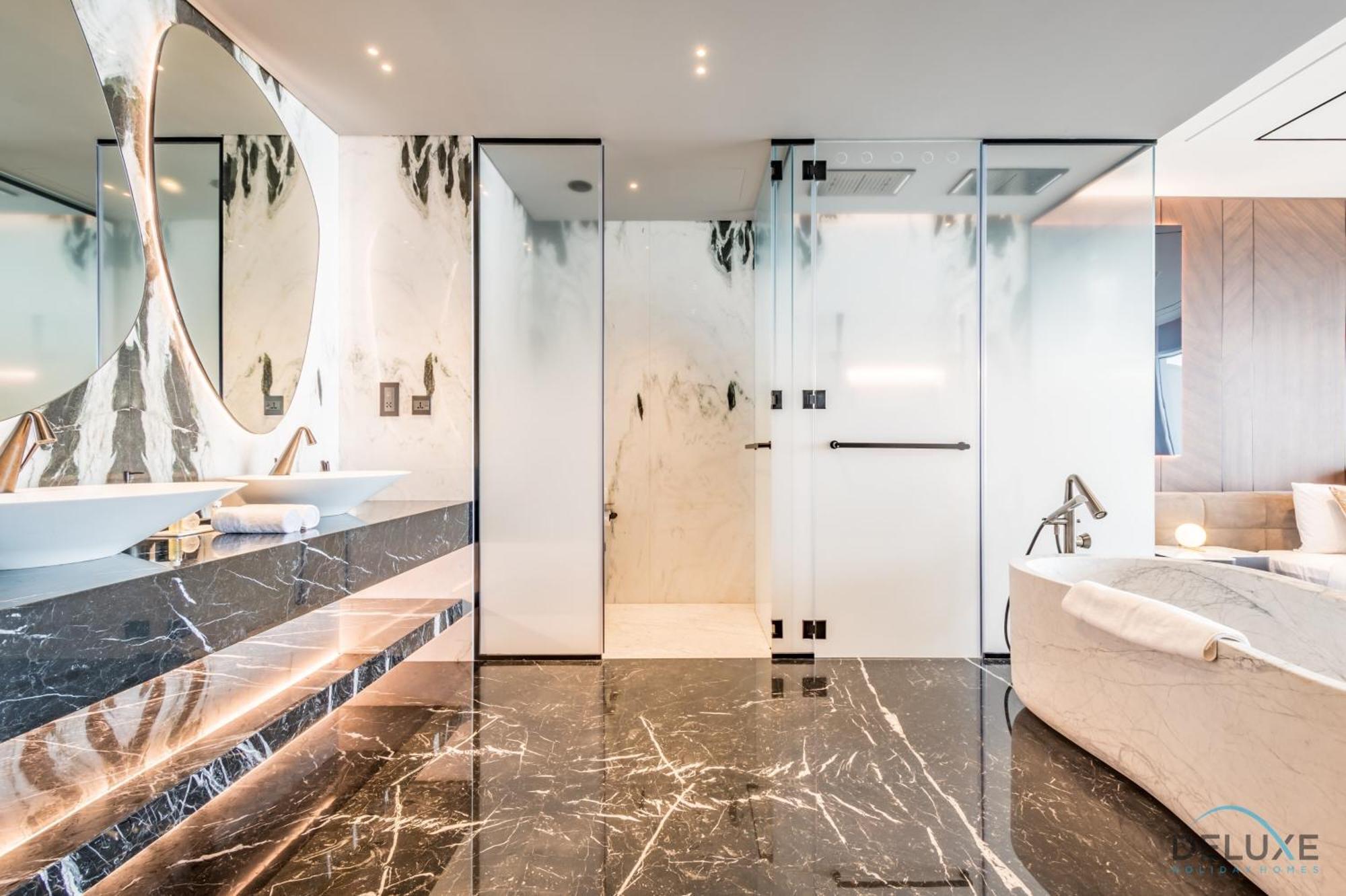 Picturesque 3br With Assistant In The One Jbr By Deluxe Homes *