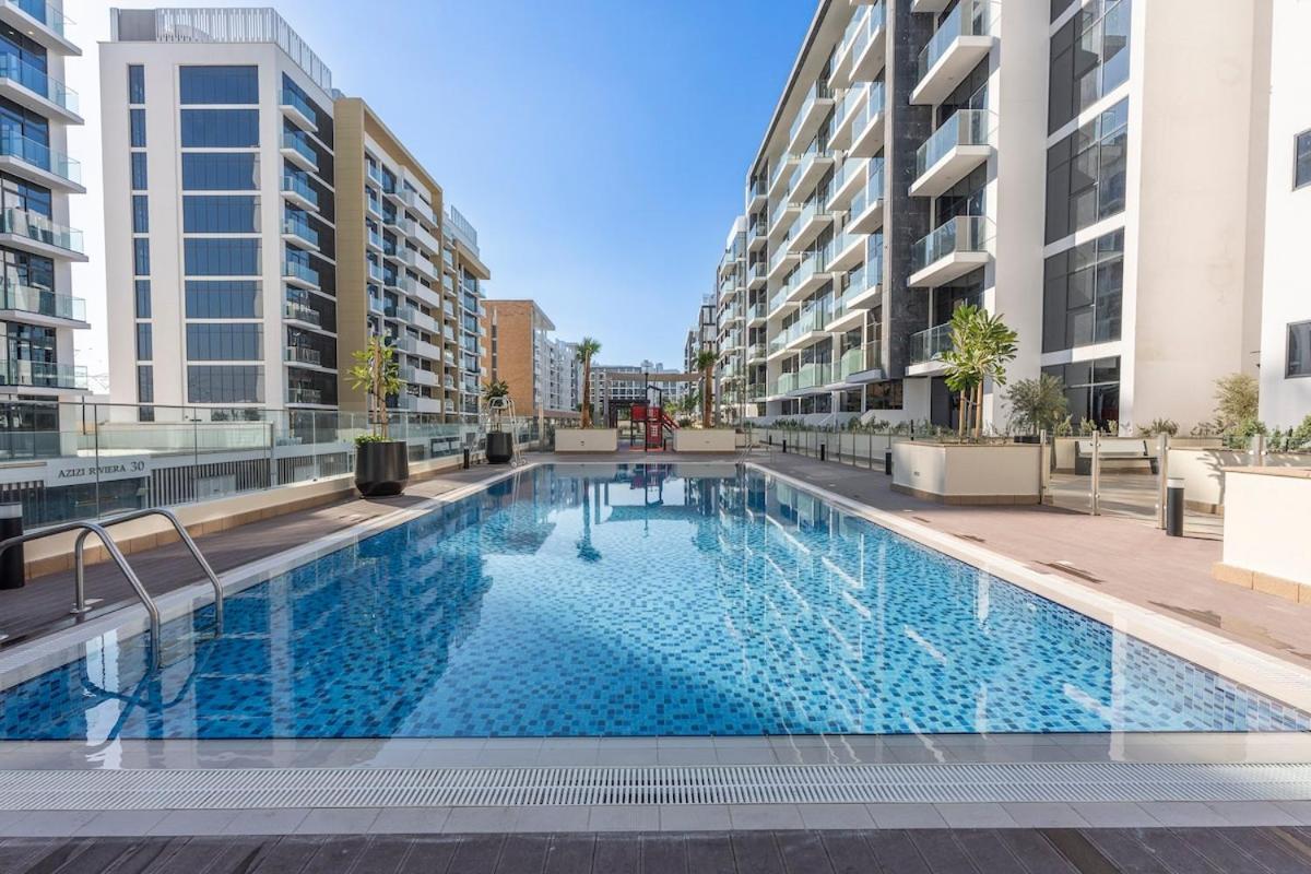Elegant 1-bedroom Perfect For 4 At Azizi Riviera In Meydan One Dubai