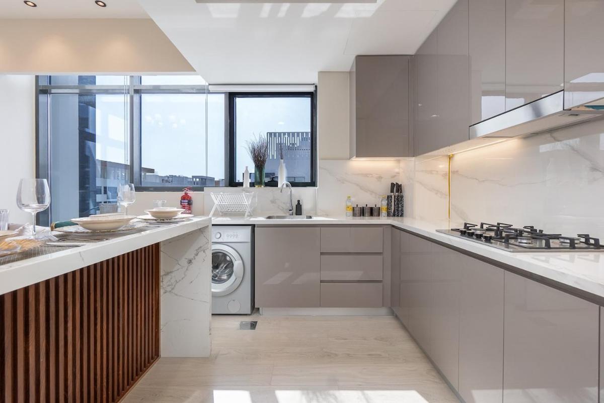 Elegant 1-bedroom Perfect For 4 At Azizi Riviera In Meydan One Apartment Dubai