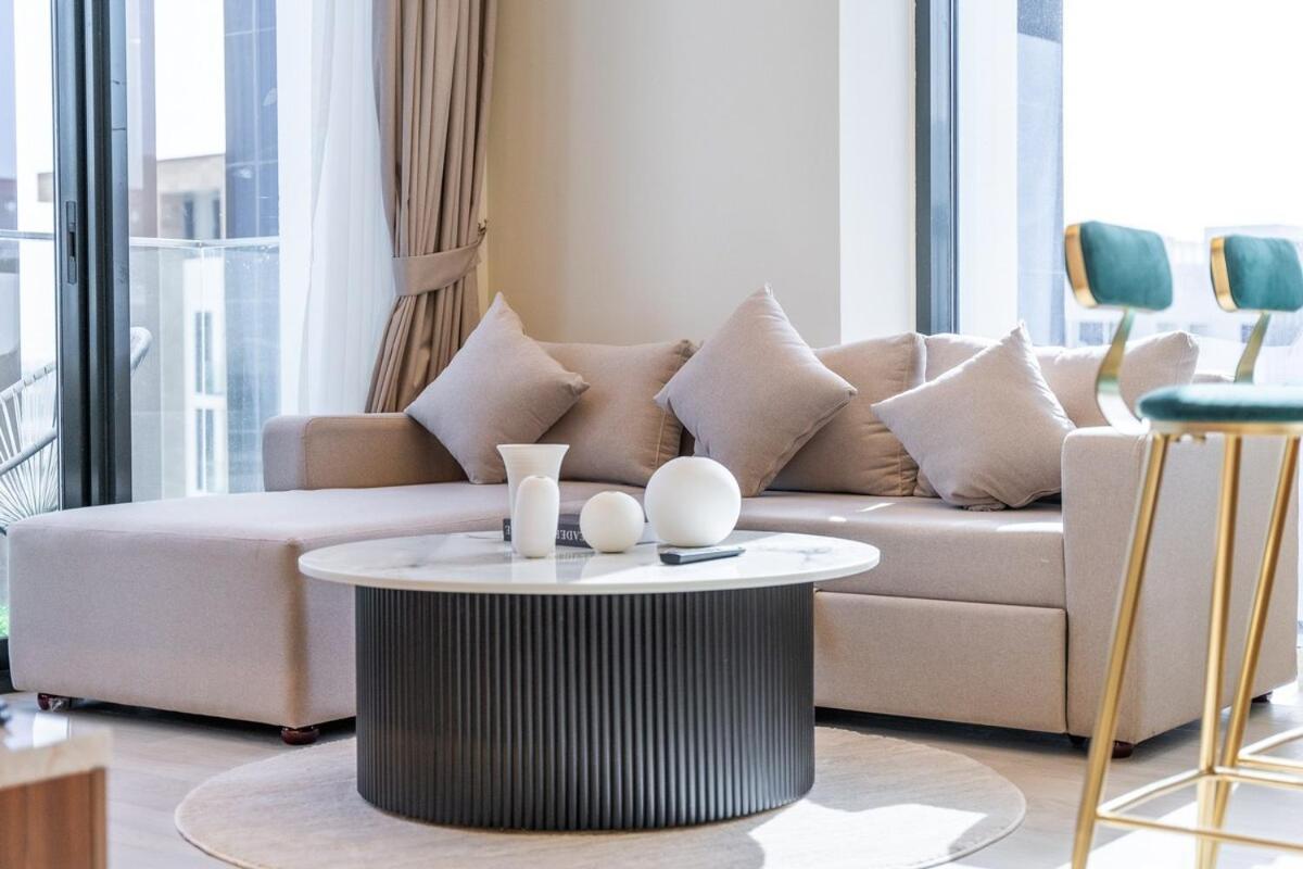 Elegant 1-bedroom Perfect For 4 At Azizi Riviera In Meydan One * Dubai