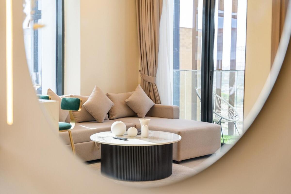 Apartment Elegant 1-bedroom Perfect For 4 At Azizi Riviera In Meydan One