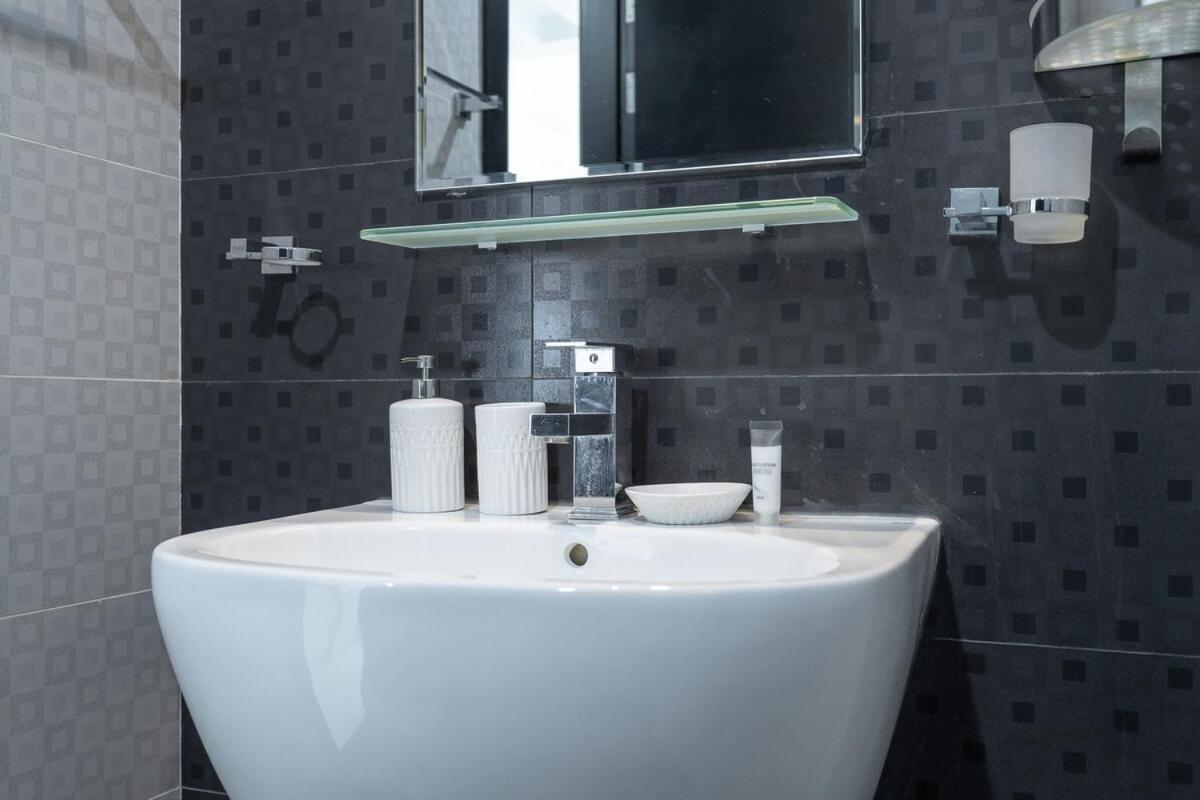 Phenomenal Flat In Sports City Apartment Dubai