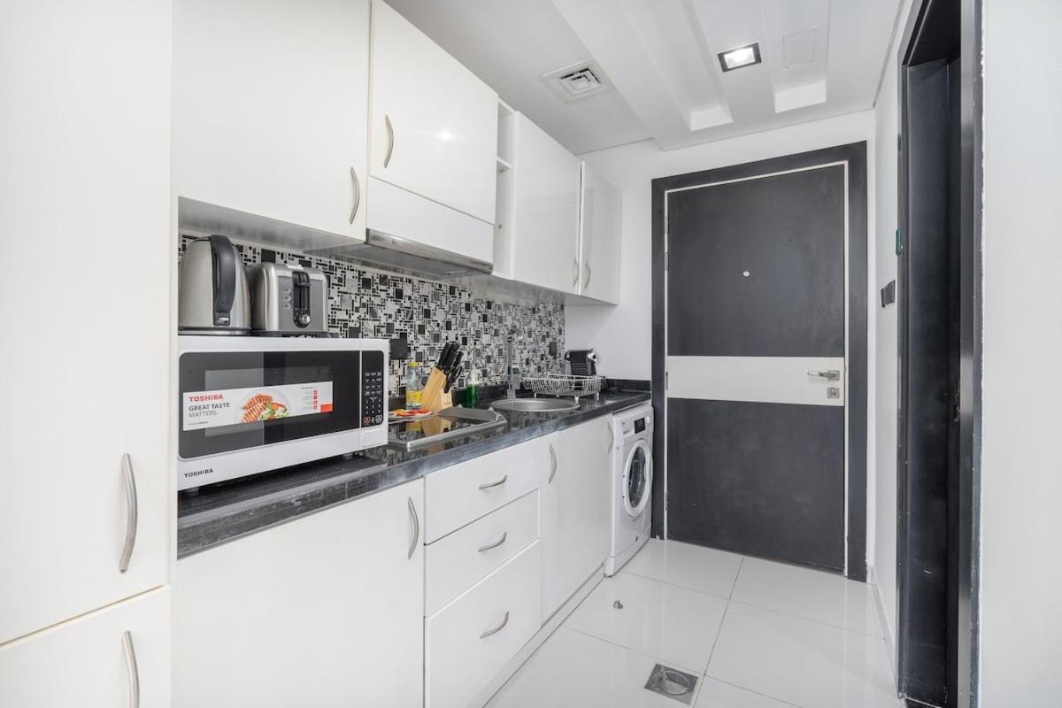 Phenomenal Flat In Sports City Apartment Dubai