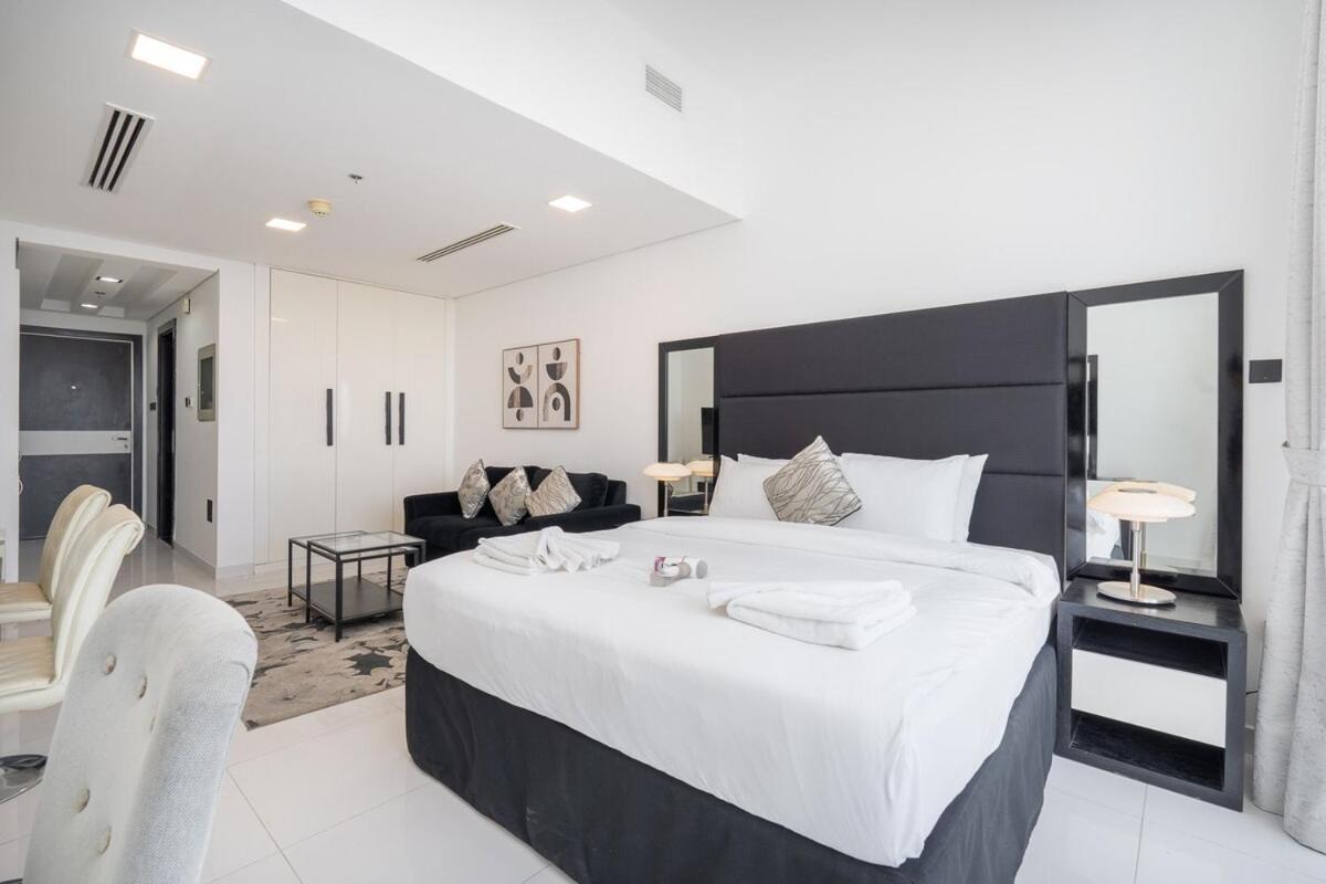 Phenomenal Flat In Sports City Apartment Dubai