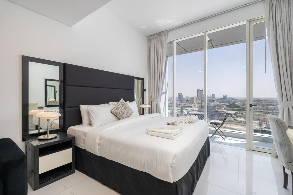 Phenomenal Flat In Sports City Apartment Dubai