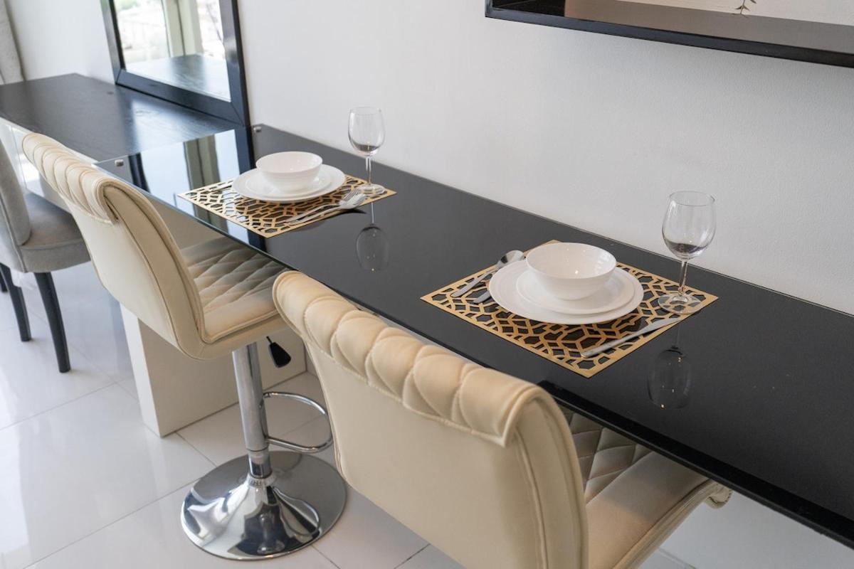 Apartment Phenomenal Flat In Sports City Dubai