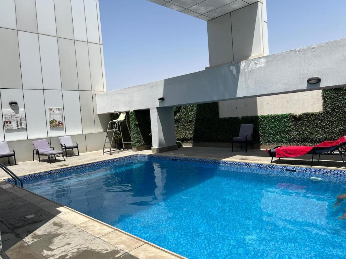 Apartment Phenomenal Flat In Sports City Dubai
