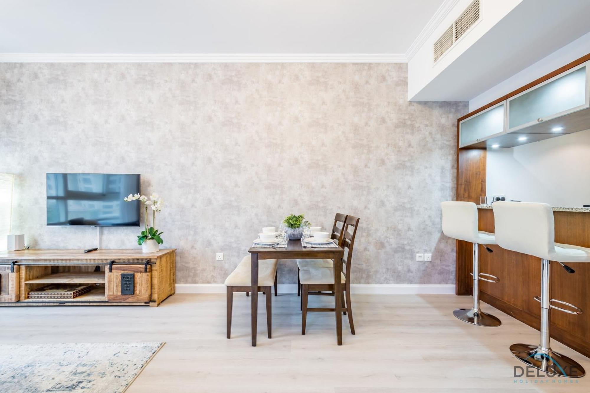 Stylish 1br In Al Sahab 2, Marina By Deluxe Homes Dubai
