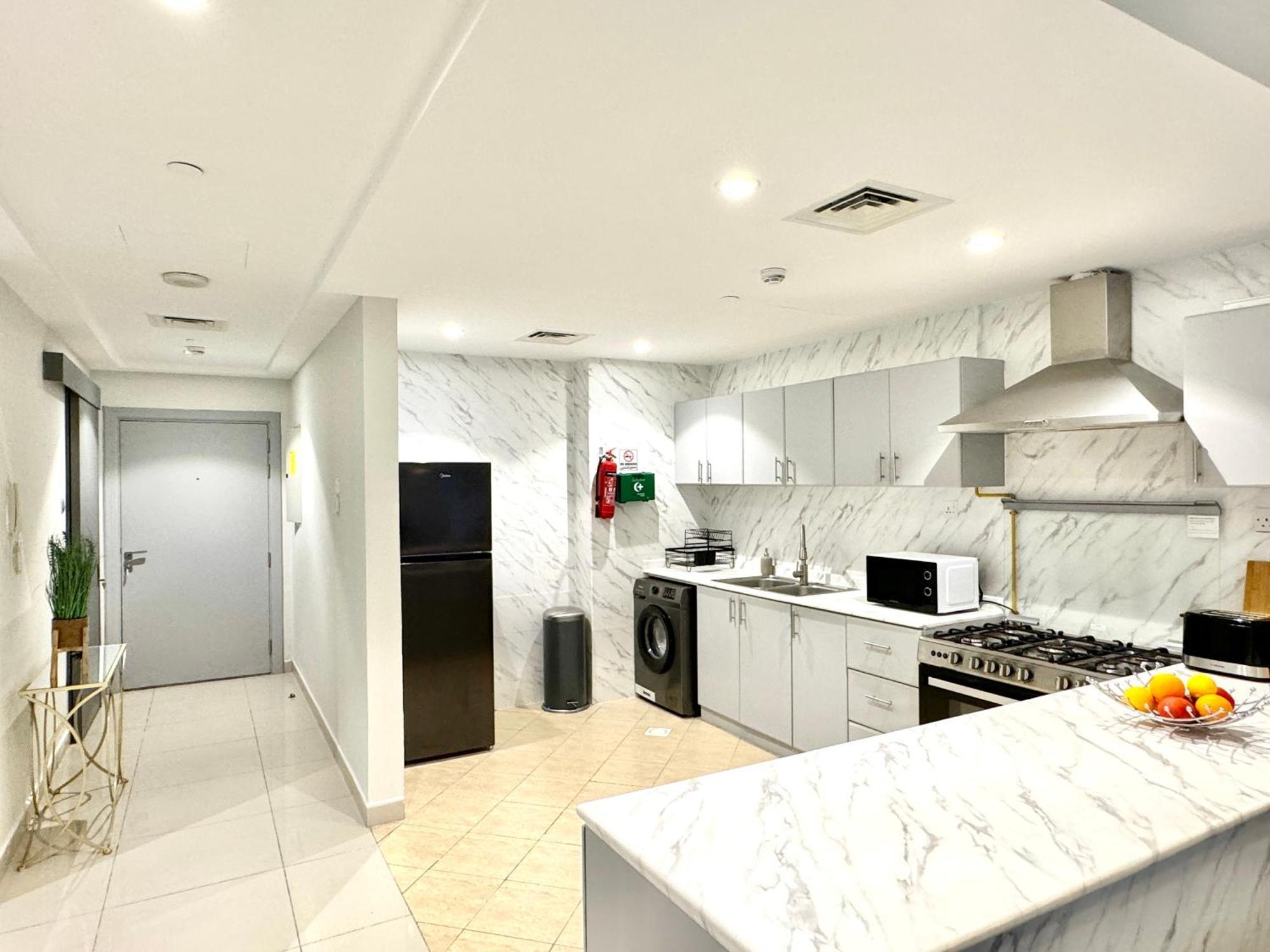 Onetree Vaction Homes-private In Shared Homestay Dubai