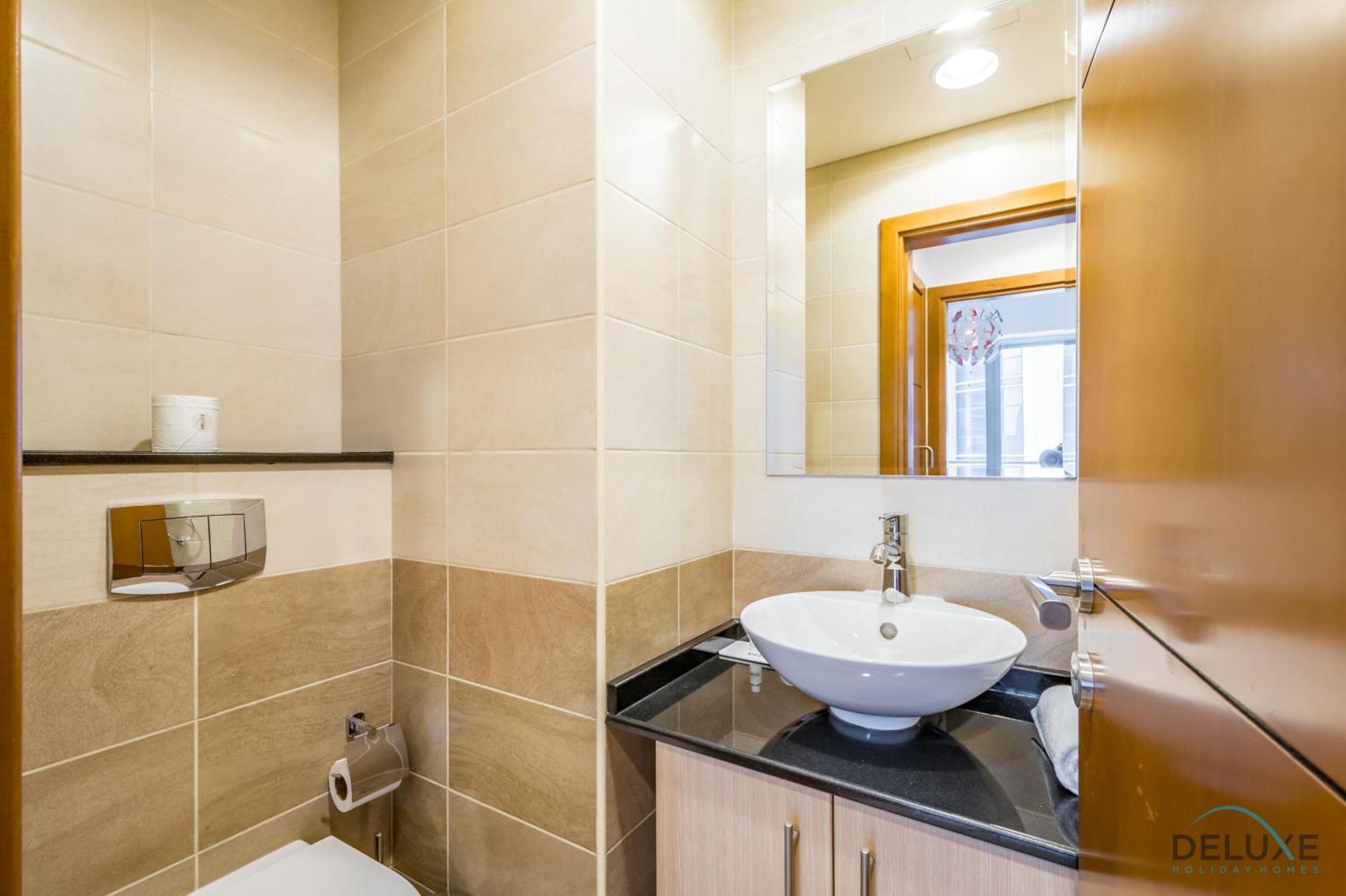 Apartment Charming 1br At Ocean Heights Marina By Deluxe Homes