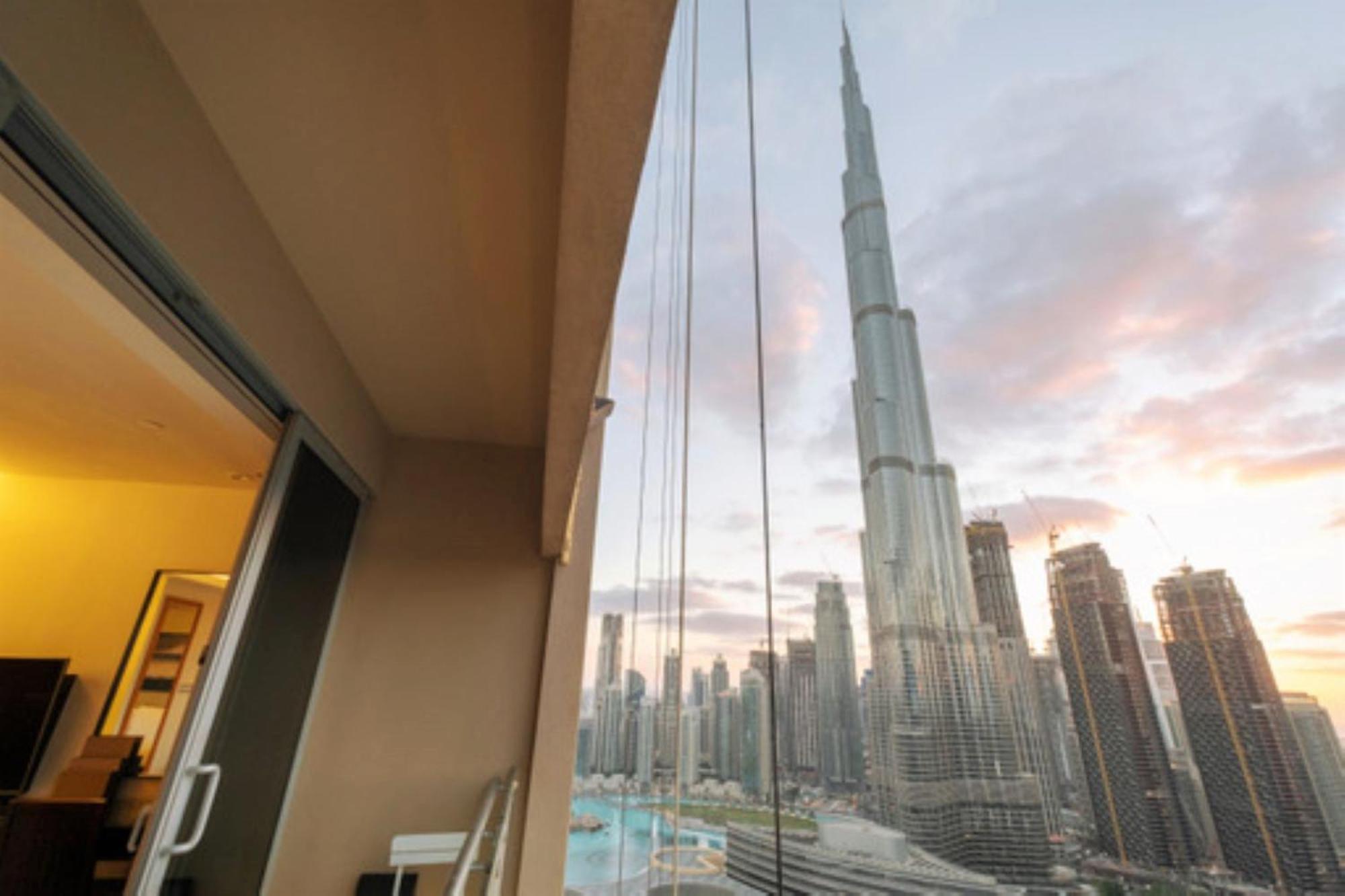 Apartment Mall Downtown Luxury With Balcony & View